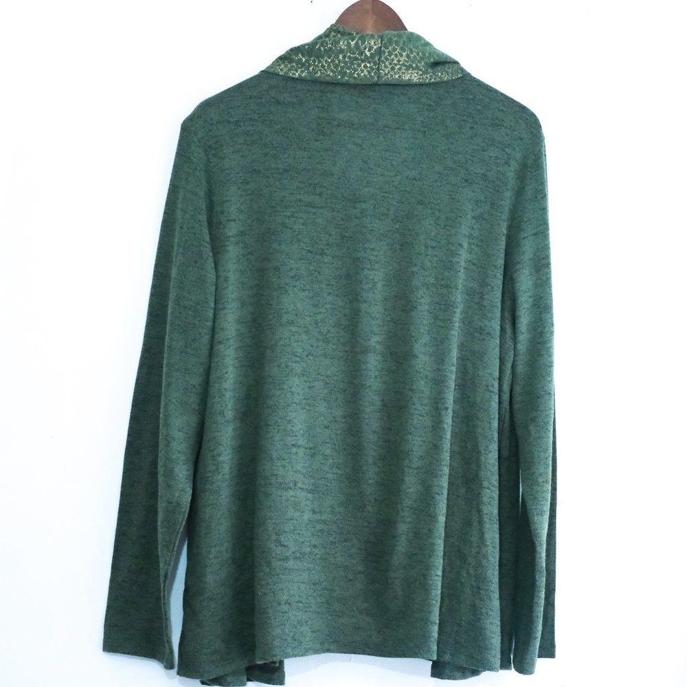 sweater - Picture 7 of 7
